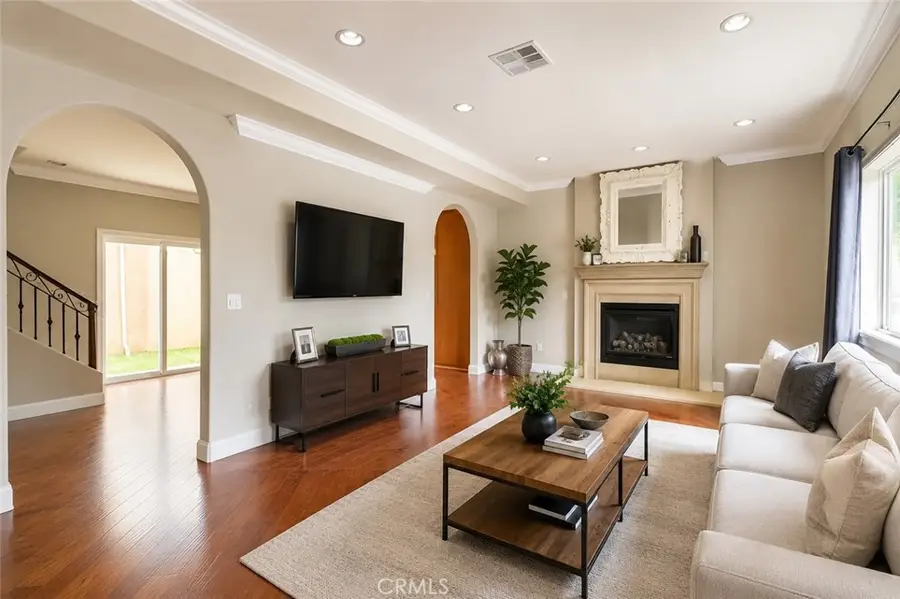 18811 Topham, Tarzana, CA 91335 - #2