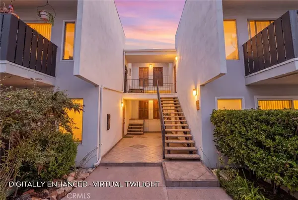 18645 Hatteras St #234, Tarzana, CA 91356