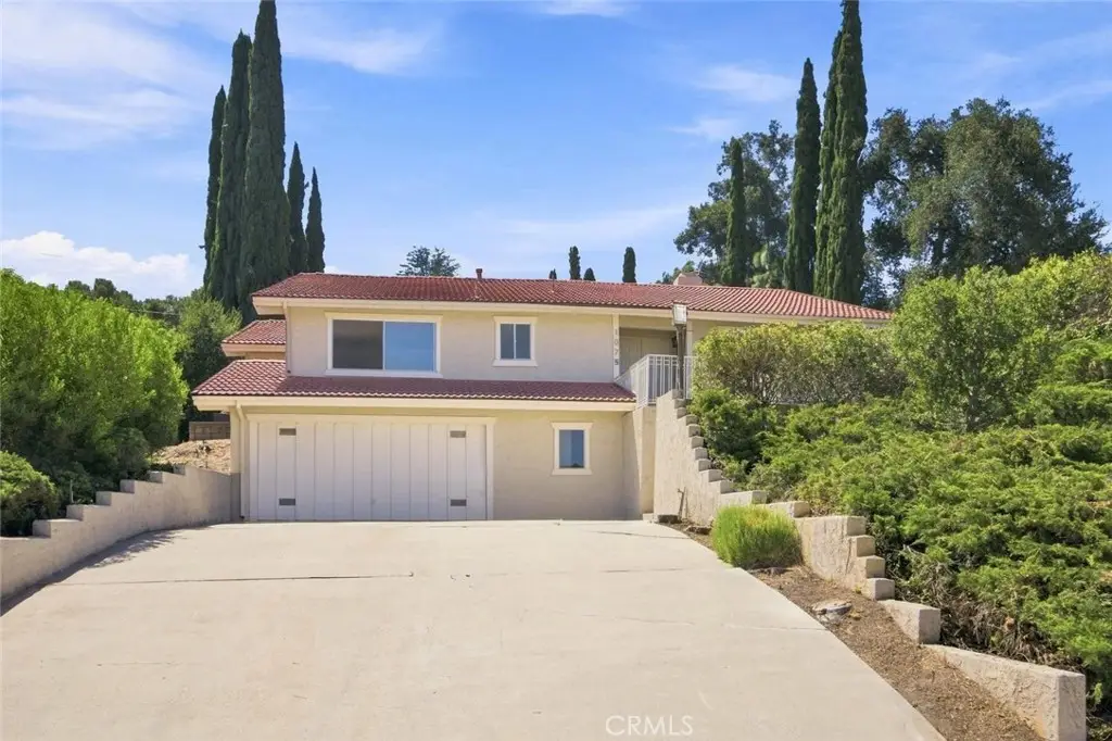 1075 Calle Las Trancas, Thousand Oaks, CA 91360 - #1