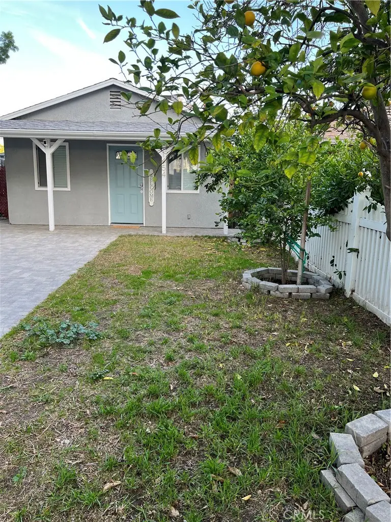 1454 N Clybourn Avenue, Burbank, CA 91505 - #2