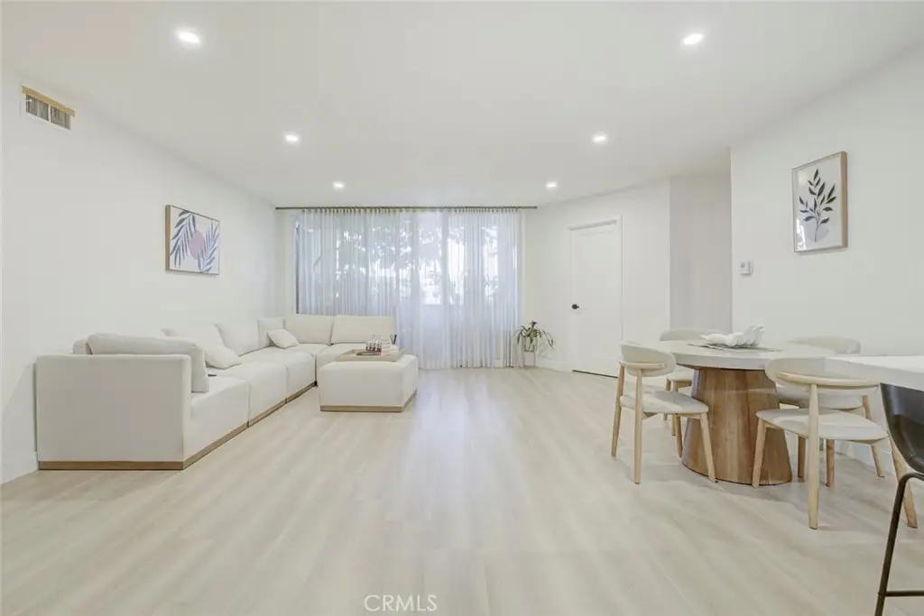 5411 Tyrone Avenue #203, Sherman Oaks, CA 91401 - #1