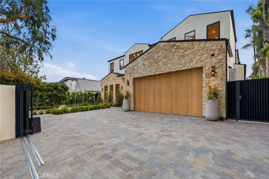 4447 Matilija, Sherman Oaks, CA 91423 - #3