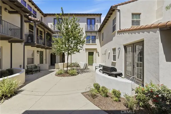 3268 S Westmont Lane #8, Ontario, CA 91761