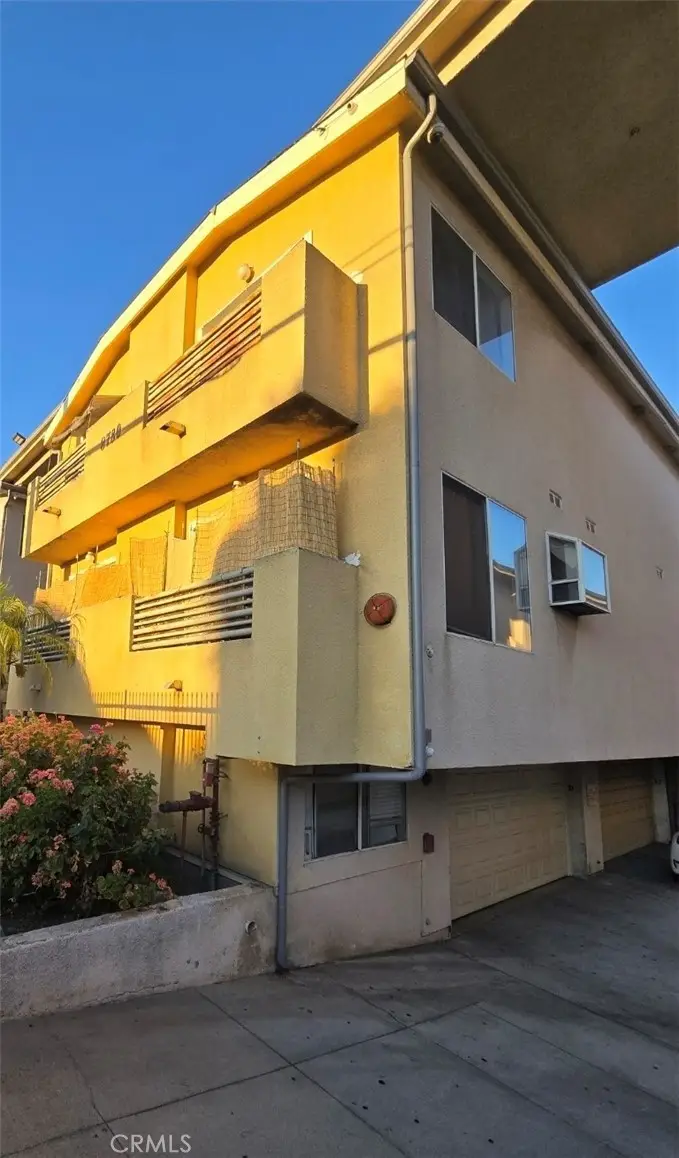8780 Burnet #12, San Fernando Valley, CA 91343 - #1