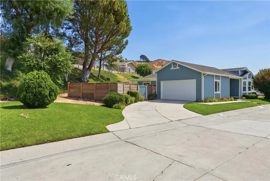 20147 Crestview Drive, Canyon Country, CA 91351 - #3