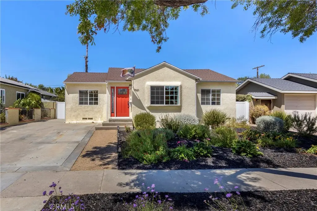 17621 Collins Street, Encino, CA 91316 - #1