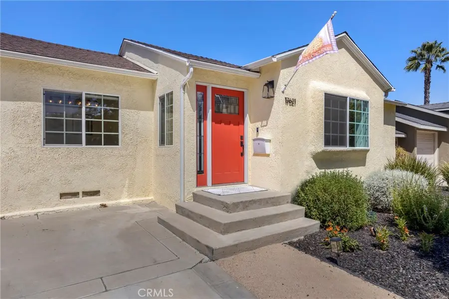 17621 Collins Street, Encino, CA 91316 - #3