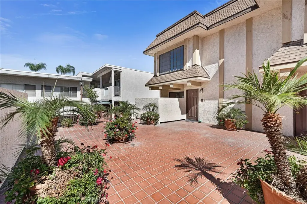 5404 Quakertown #5, Woodland Hills, CA 91364 - #1