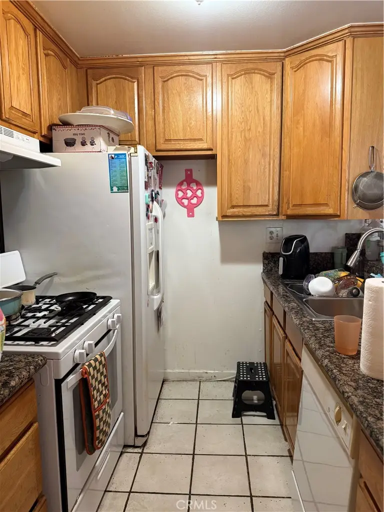 8601 International Avenue #259, Canoga Park, CA 91304 - #2