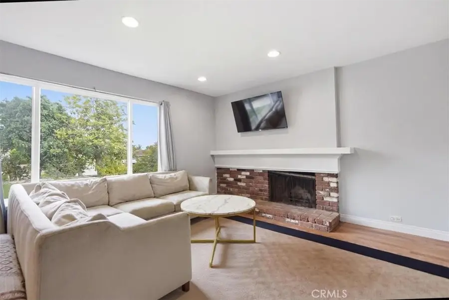 9533 Frankirst, North Hills, CA 91343 - #3