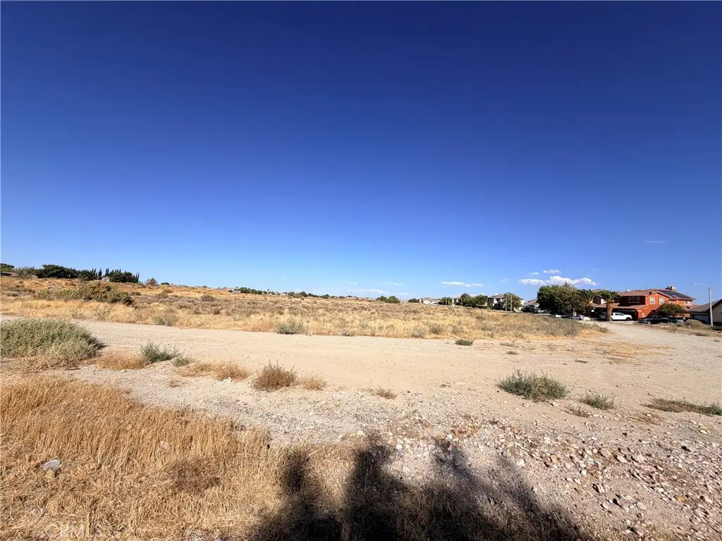 40 Ste Vic Ave J8, Lancaster, CA 93535 - #1