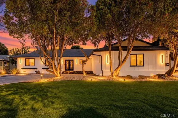 8346 Moorcroft Avenue, West Hills, CA 91304