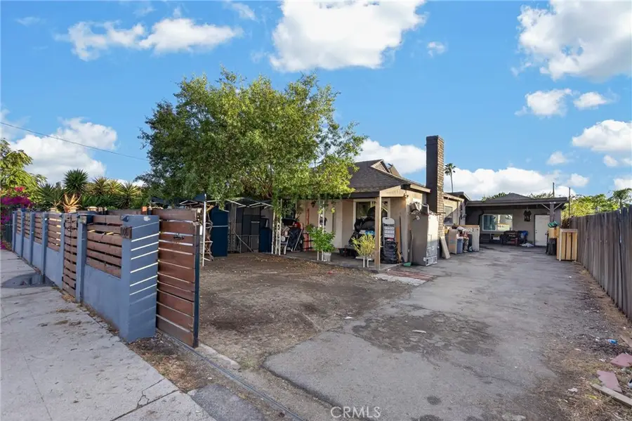 11081 De Garmo, Pacoima, CA 91331 - #2