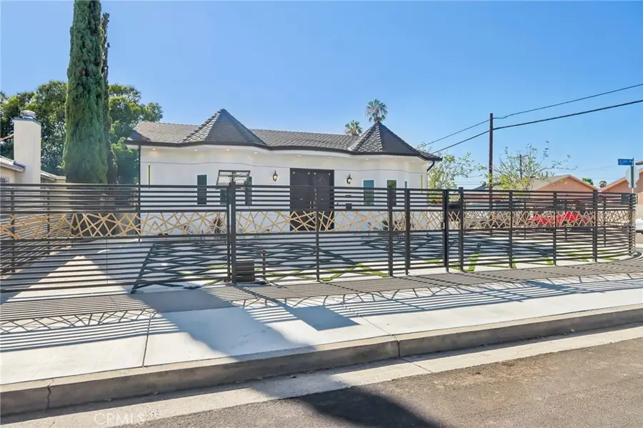 8149 Saint Clair Avenue, North Hollywood, CA 91605 - #3