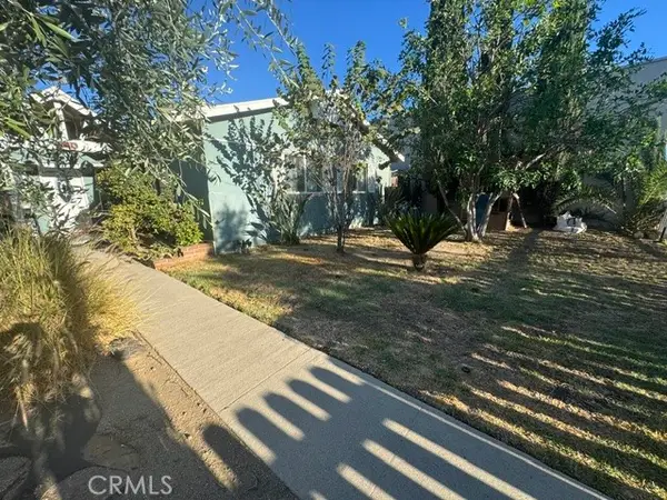 11116 Woodley, Granada Hills, CA 91344