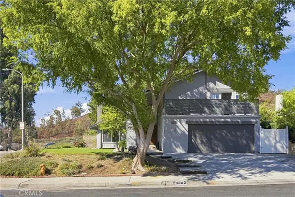 23002 La Granja, Valencia, CA 91354