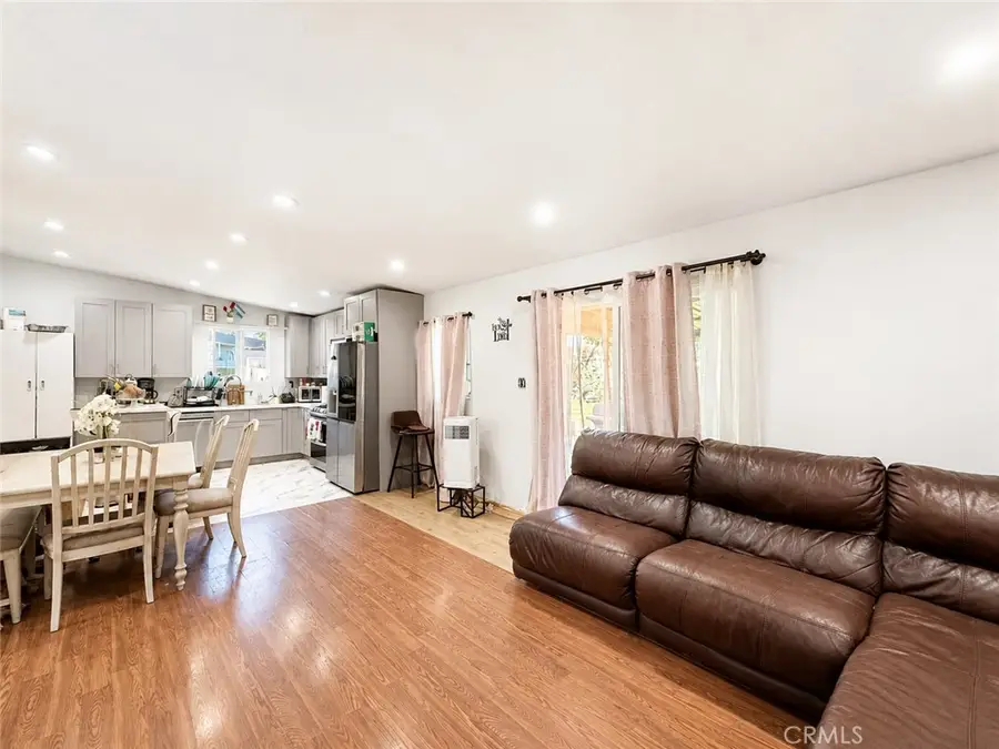 14937 Oswald, Sylmar, CA 91342 - #3