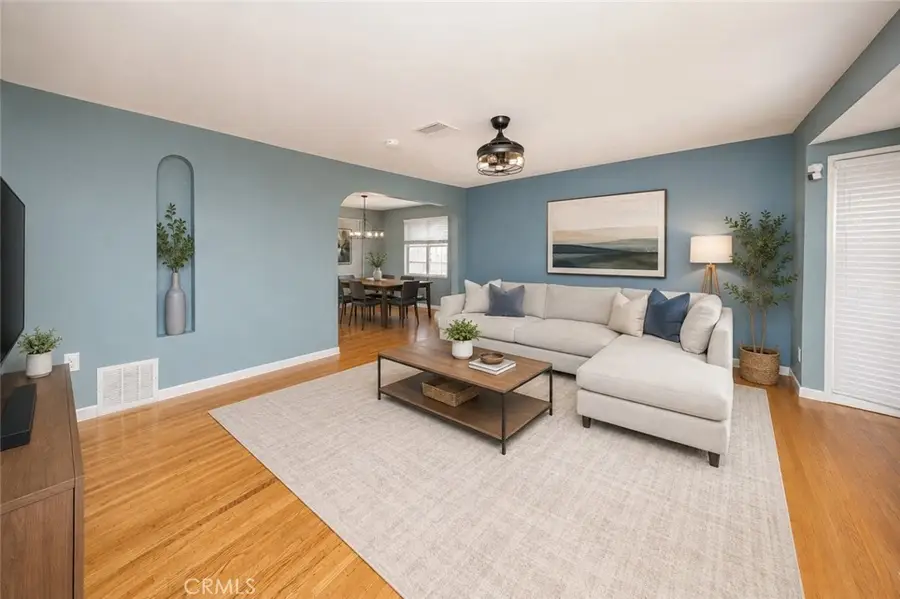 11216 Erwin Street, North Hollywood, CA 91606 - #3