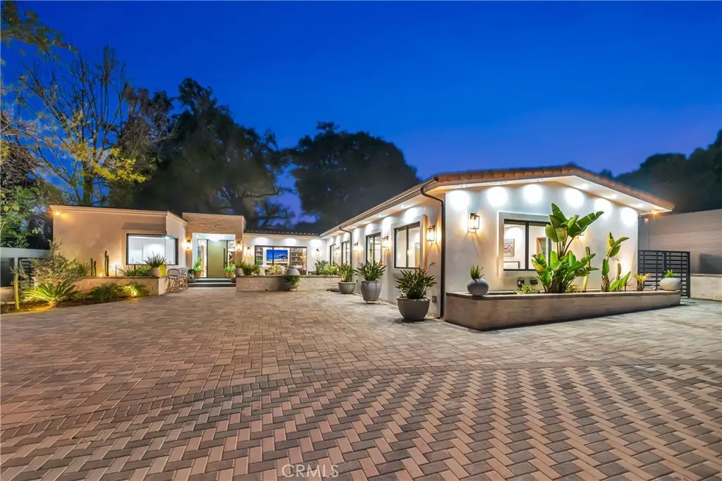 19225 Rosita, Tarzana, CA 91356 - #1