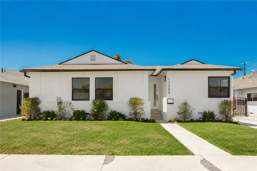 17200 Lanark Street, Lake Balboa, CA 91406 - #2