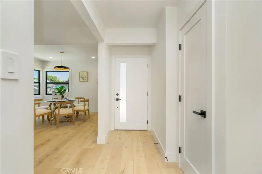 17200 Lanark Street, Lake Balboa, CA 91406 - #3