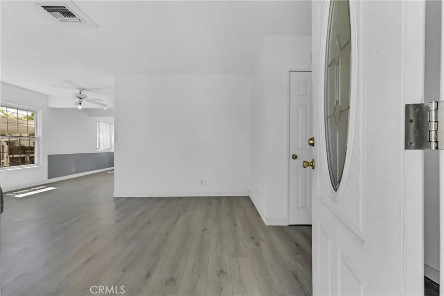 8101 Lemona, Panorama City, CA 91402 - #2