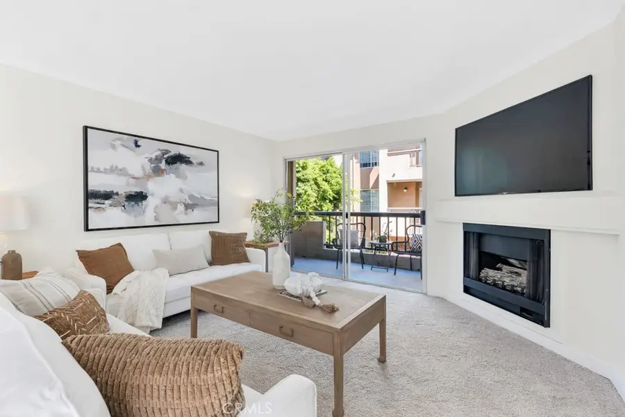 5535 Canoga Avenue #215, Woodland Hills, CA 91367 - #2
