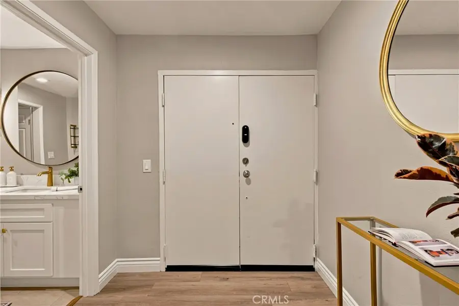 18324 Clark #110, Tarzana, CA 91356 - #2