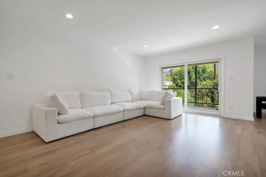 1015 N Michillinda #302, Pasadena, CA 91107 - #3
