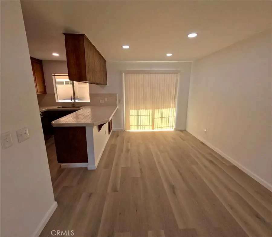 1902 W Victory, Burbank, CA 91506 - #3