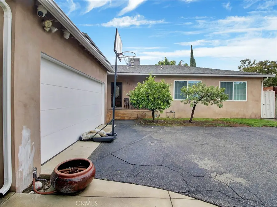 13448 Hart Street, Van Nuys, CA 91405 - #3