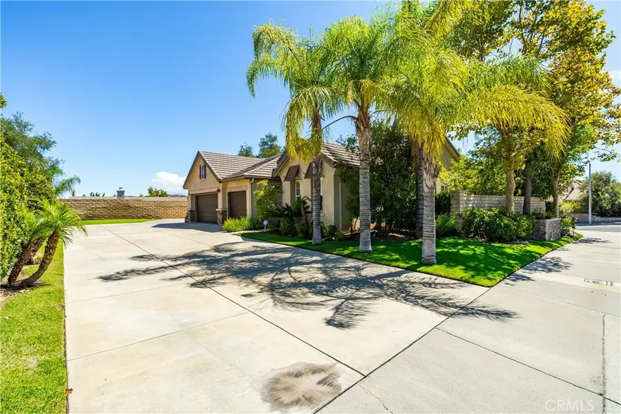 28306 Agajanian, Saugus, CA 91390 - #3