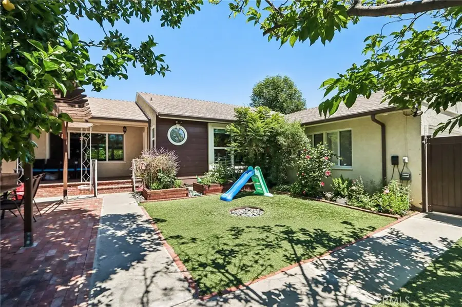 18937 Sylvan Street, Tarzana, CA 91335 - #2