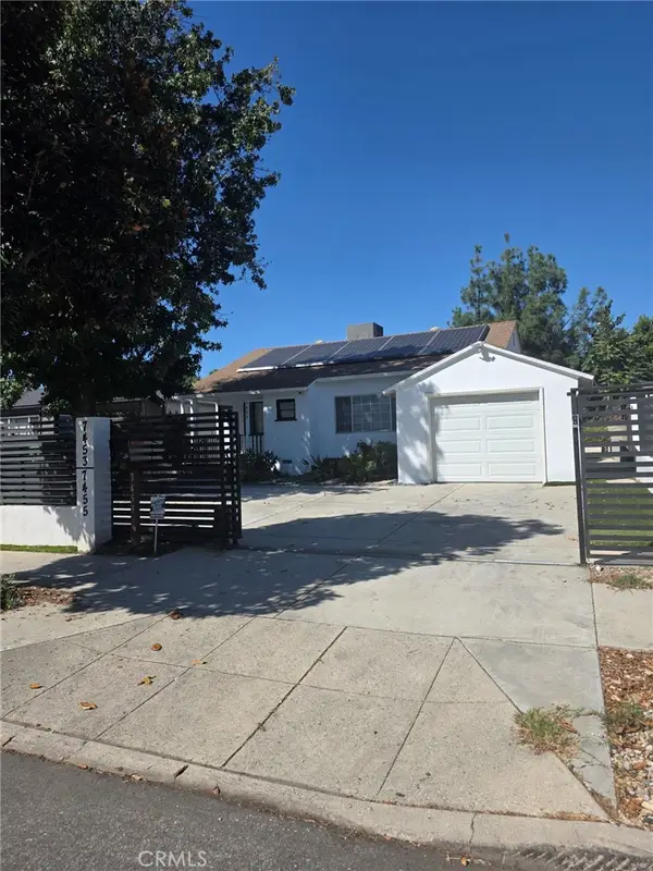 7453 Blewett Avenue, Lake Balboa, CA 91406
