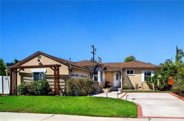 6655 Yarmouth Avenue, Los Angeles, CA 91335