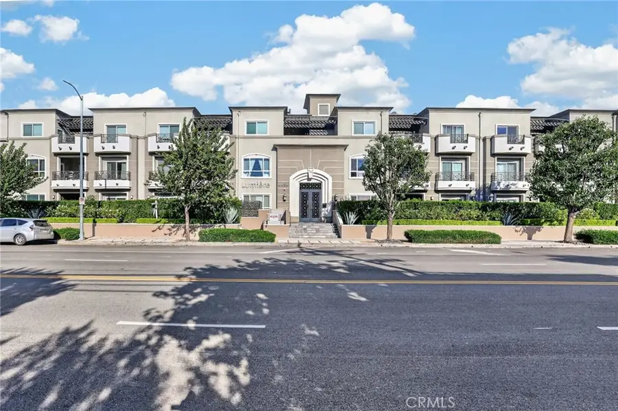 4424 Whitsett Avenue #303, Studio City, CA 91604 - #3