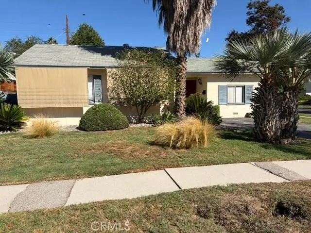 7300 Oak Park, Lake Balboa, CA 91406 - #1