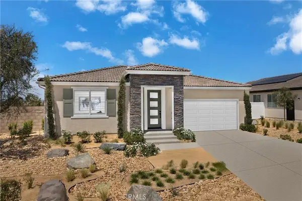 1561 E Holguin Street, Lancaster, CA 93534