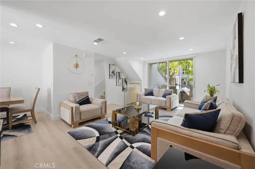 9927 Independence Avenue #C, Chatsworth, CA 91311 - #1