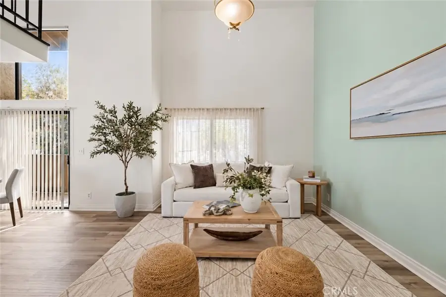 18433 Hatteras, Tarzana, CA 91356 - #2