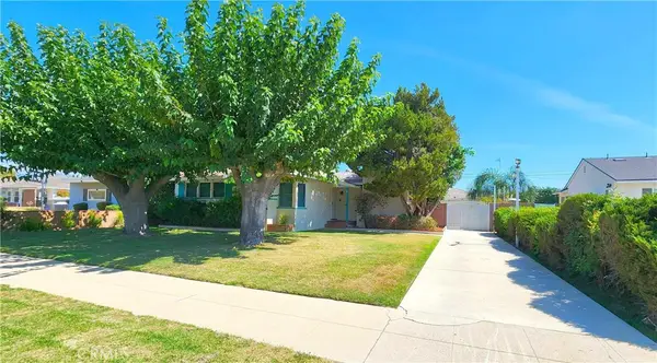 10132 Densmore Avenue, North Hills, CA 91343