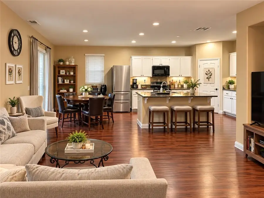 2233 Avenida Del Mar, Lancaster, CA 93535 - #2