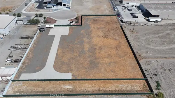 1056 S Q Place, Tulare, CA 93274