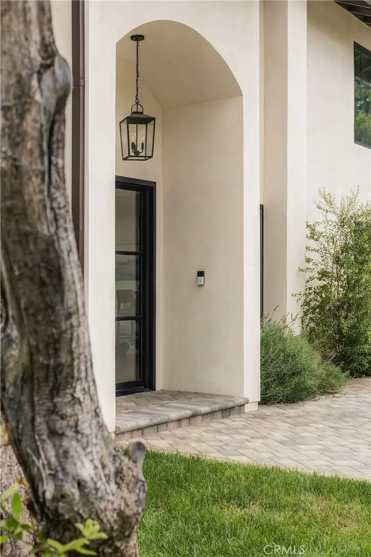 4335 Chaumont Road, Woodland Hills, CA 91364 - #2