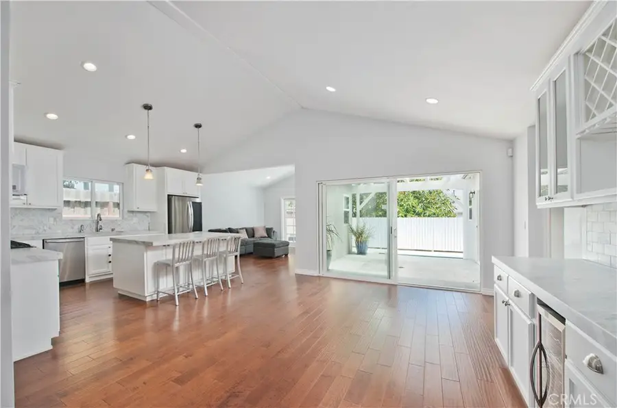 17343 Martha Street, Encino, CA 91316 - #3