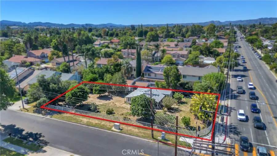 19504 Saticoy, Reseda, CA 91335 - #2
