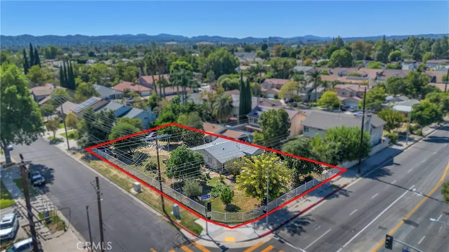 19504 Saticoy, Reseda, CA 91335 - #3