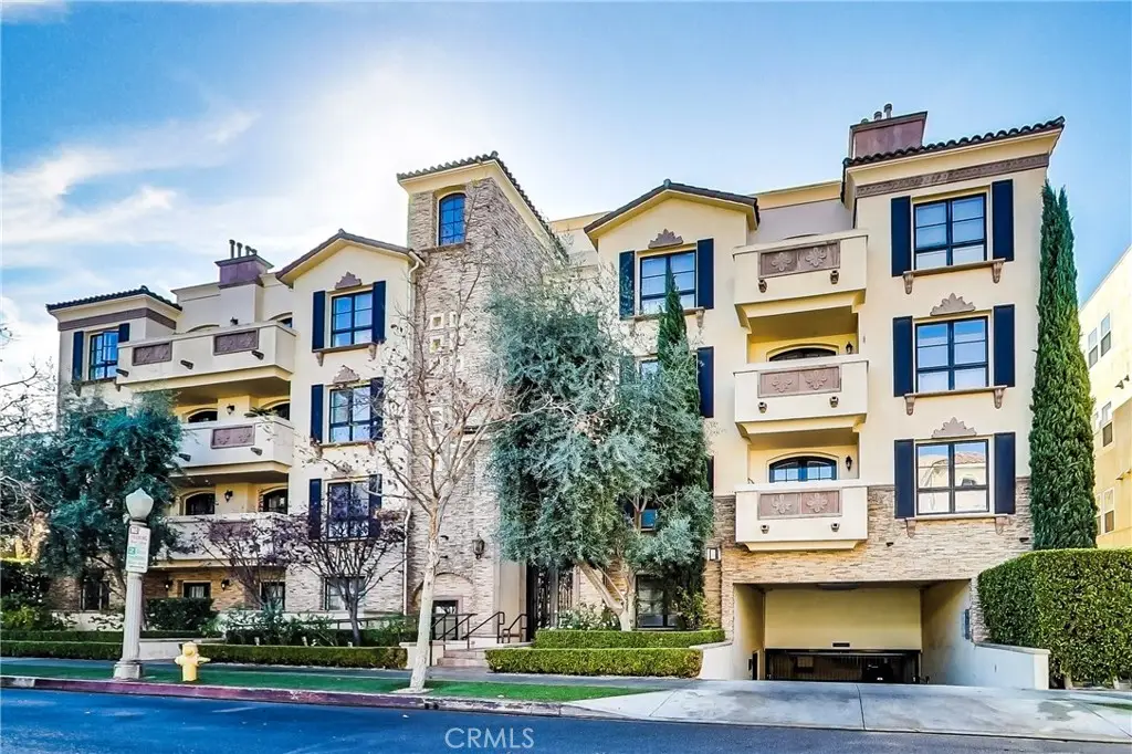 12026 Hoffman Street #201, Studio City, CA 91604 - #1