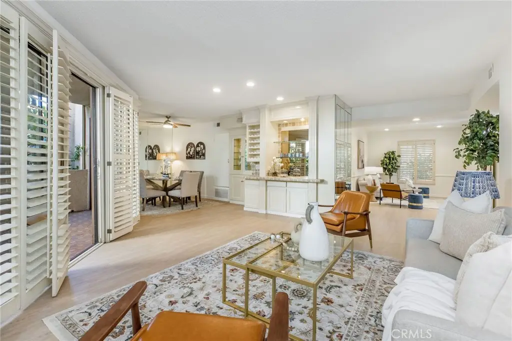 5216 Yarmouth Avenue #105, Encino, CA 91316 - #1