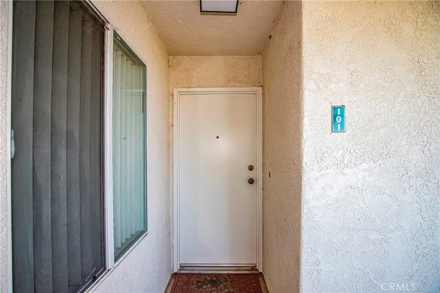 21309 Eucalyptus Way #101, Newhall, CA 91321 - #3